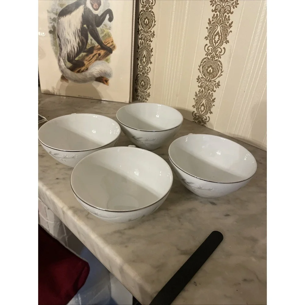 St Regis Fine China Coffee/Tea Cup ONLY 101 White‎ Floral, Silver Japan Set of 4